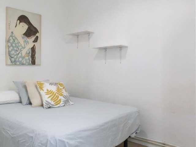 Habitación compartida en alquiler en Embajadores, Madrid