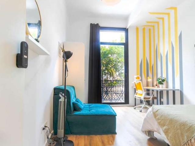 Habitación compartida en piso de 9 habitaciones en El Gòtic, Barcelona