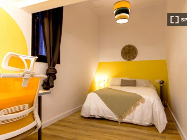 Habitación compartida en piso de 9 habitaciones en El Gòtic, Barcelona