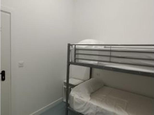 Habitación compartida en un apartamento de 1 dormitorio en alquiler en En Corts