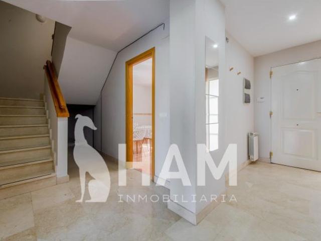 Habitación con baño y terraza propia en C/ Mayo 35