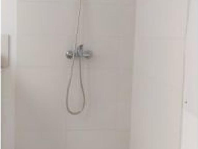 Habitación con baño en el apartamento de 5 dormitorios en Benimaclet, Valencia