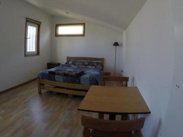 Habitación con baño privado en pleno Cerro Alegre