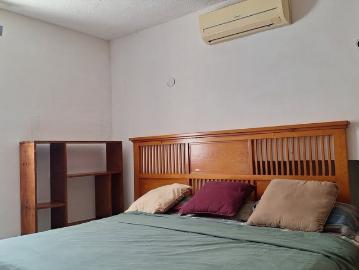 Habitación con baño privado en una casa familiar y exclusiva para mujeres