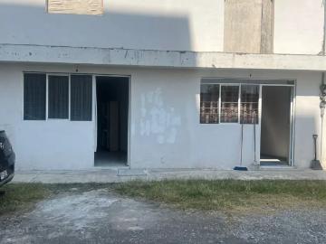 HABITACION CON SERVICIOS ATRAS DE PASEO DESTINO