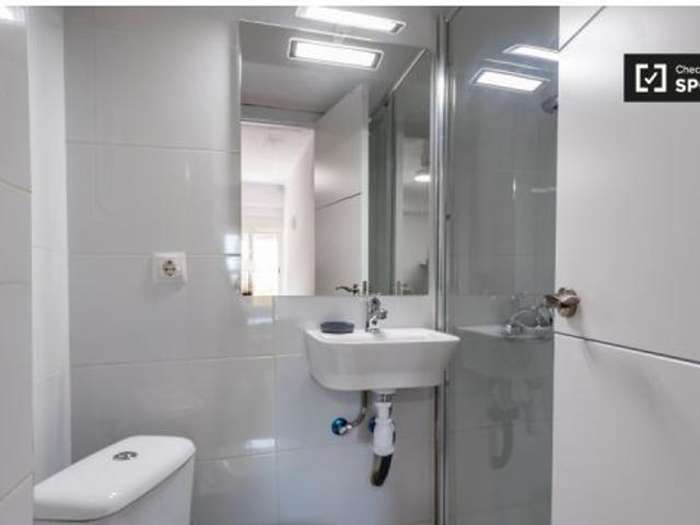 Habitación decorada en apartamento de 3 dormitorios en Rascanya