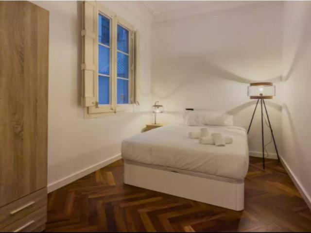 HABITACION DOBLE EN EL CORAZON DE EXAMPLE