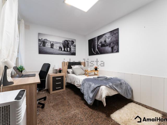 Habitación, El Consul El Romeral, Málaga