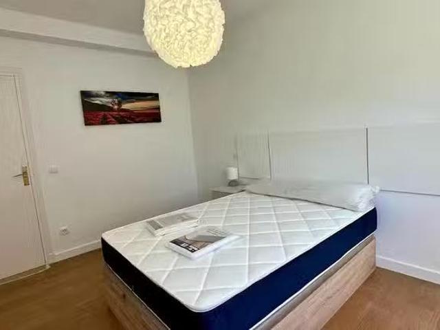 Habitación en Avenida de Baviera, Guindalera