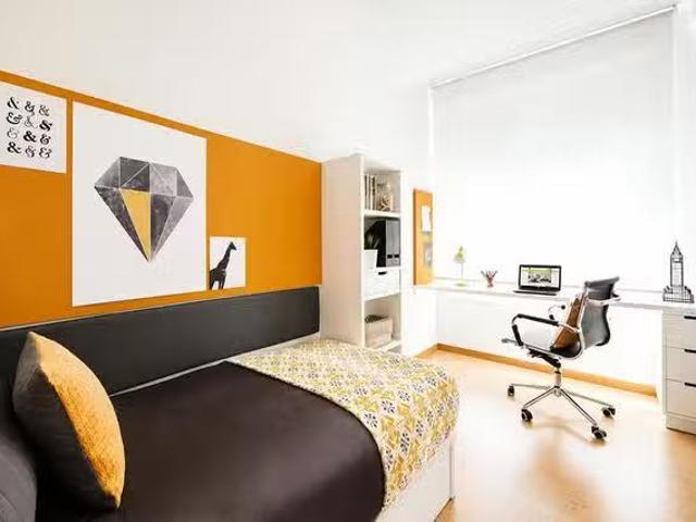 Habitación en Avenida de Galicia, Ensanche II