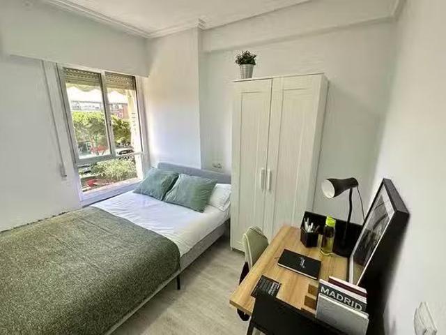 Habitación en Avenida de España