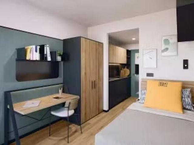 Habitación en Avenida de la Merced, Chinchibarra