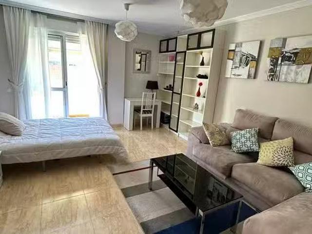 Habitación en Avenida de Madrid