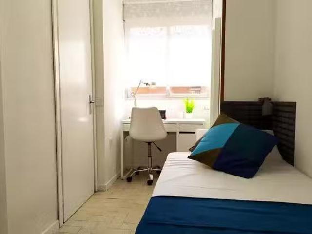 Habitación en Avenida de Portugal