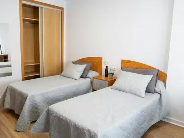 Habitación en Avenida del Primero de Mayo