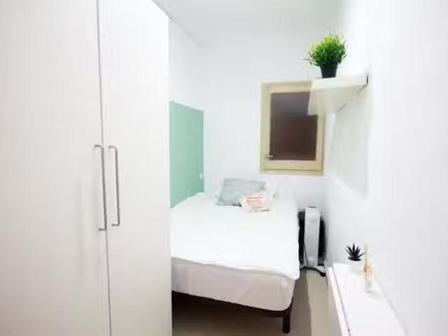 Habitación en Avinguda de Madrid
