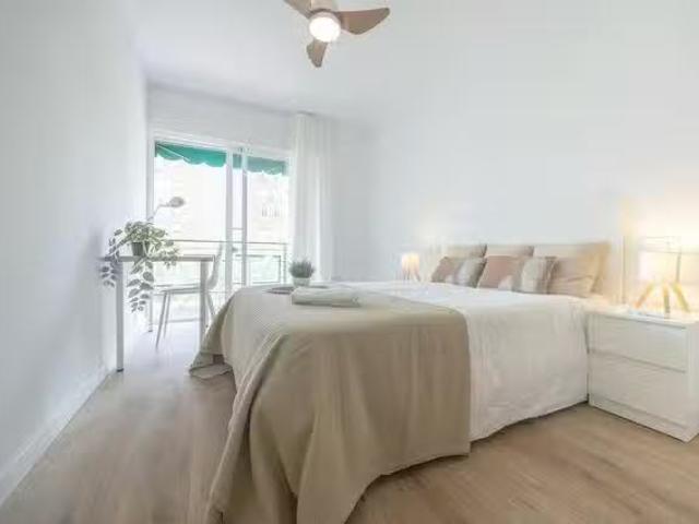 Habitación en Avinguda de la Plata, Quatre Carreres