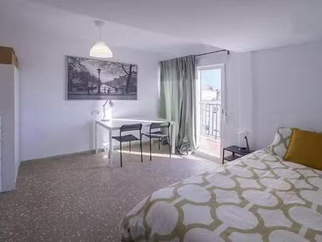 Habitación en Avinguda del Cardenal Benlloch, Albors