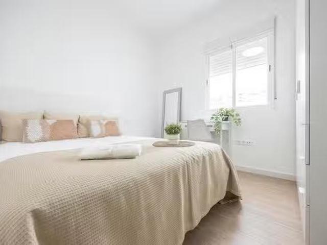 Habitación en Avinguda del Cardenal Benlloch, El Pla del Real