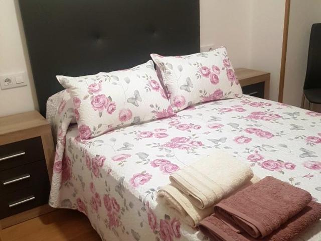 Habitación en alquiler en Ourense, Rúa Irmáns Villar H1 Calle Paseo cent…, 32005
