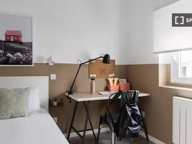 Habitación en alquiler en apartamento de 3 dormitorios en Geta.