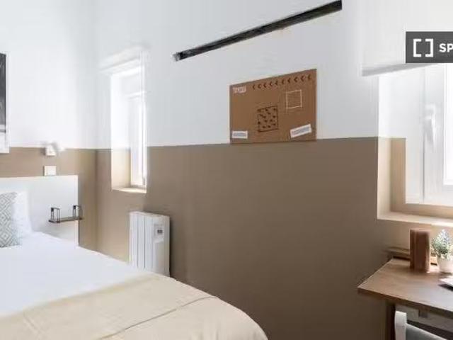 Habitación en alquiler en apartamento de 3 dormitorios en Geta.
