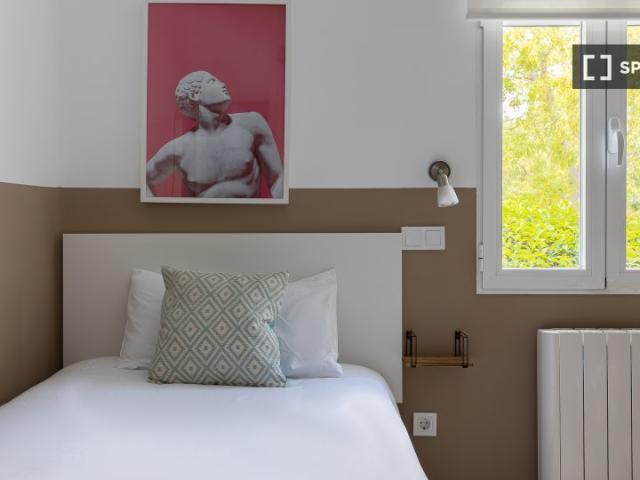 Habitación en alquiler en apartamento de 3 dormitorios en Getafe, Madrid