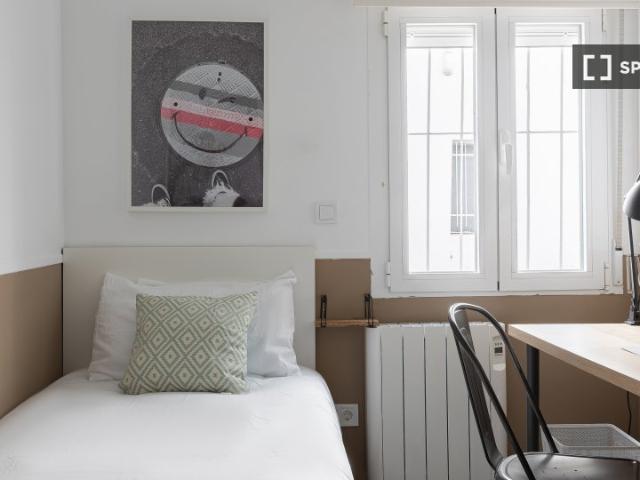 Habitación en alquiler en apartamento de 3 dormitorios en Getafe, Madrid