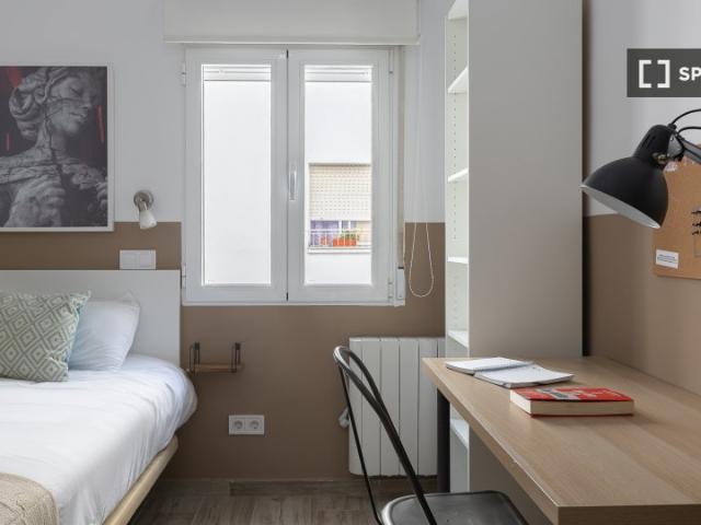 Habitación en alquiler en apartamento de 3 dormitorios en Getafe, Madrid