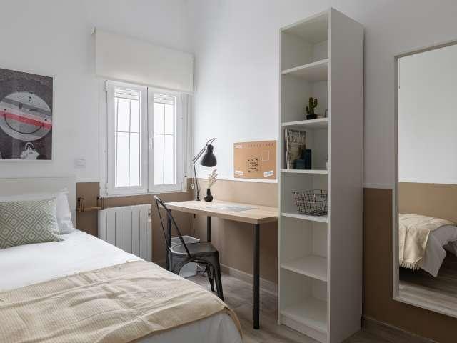 Habitación en alquiler en apartamento de 3 dormitorios en Getafe, Madrid