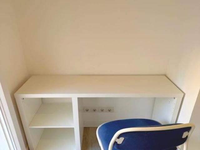 Habitación en alquiler en calle de Villacarlos 3, Madrid