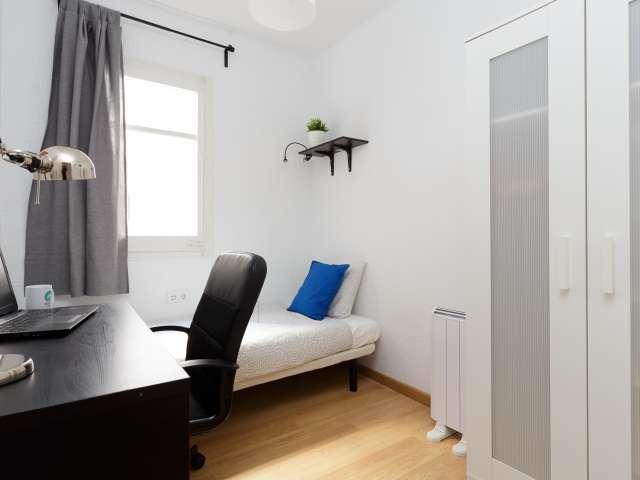 Habitación en alquiler en el apartamento de 3 habitaciones L’Hospitalet, Barcelona