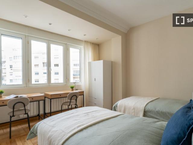 Habitación en piso compartido en alquiler en El Viso, Madrid