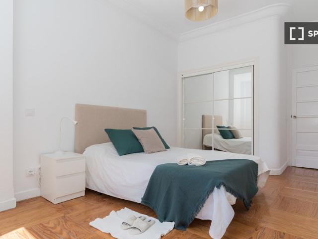 Habitación en piso compartido en alquiler en Gaztambide, Madrid