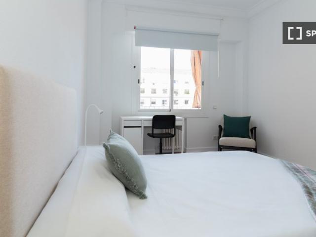 Habitación en piso compartido en alquiler en Gaztambide, Madrid