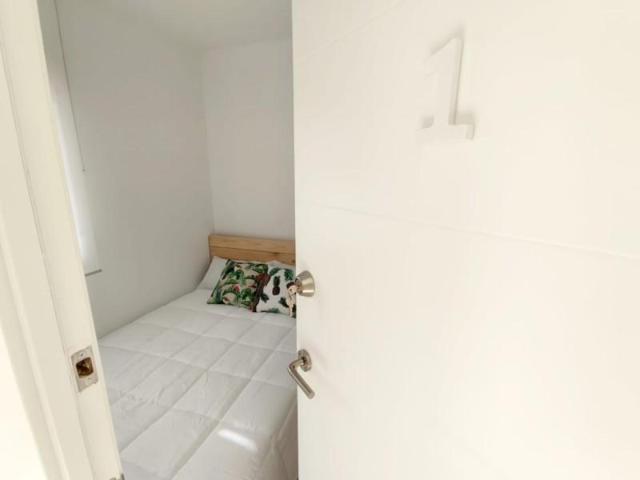 Habitación en alquiler en Granada, Calle Doña María Manuela, 18011