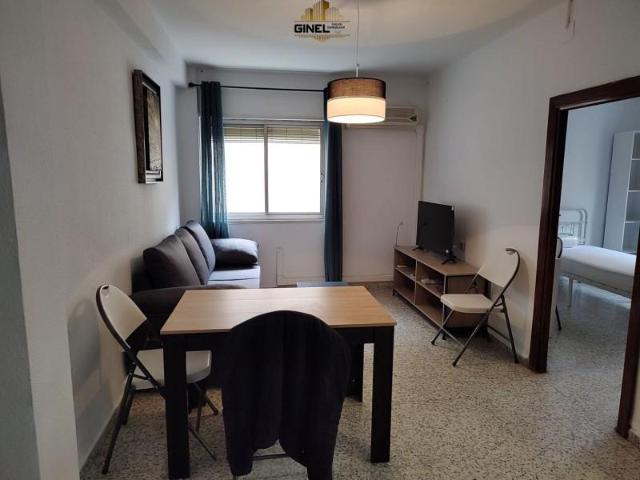 Habitación en alquiler en Jaén, Renfe Center
