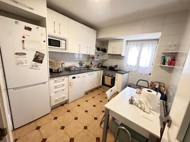 HABITACIÓN EN ALQUILER EN LA CALLE ÁLVARO DE LUNA A 1184