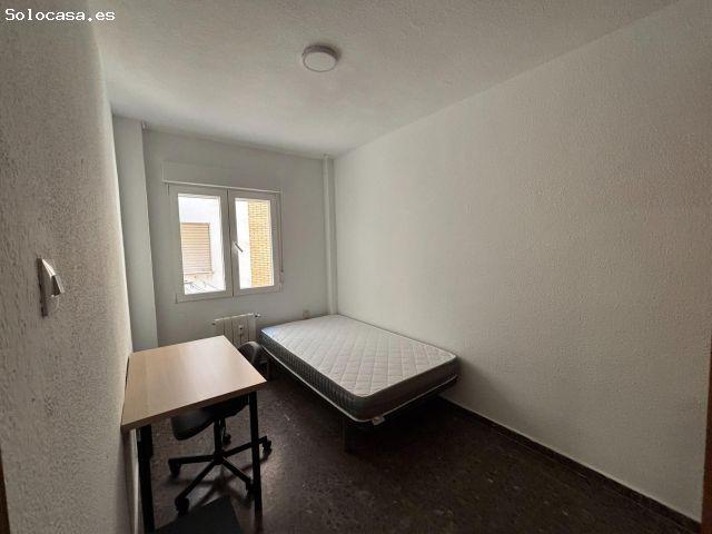 Habitación en Alquiler en La Granada, Granada