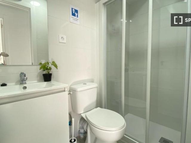 Habitación en alquiler en Los Rosales, Madrid
