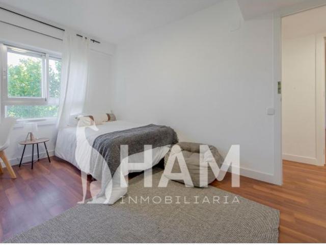 Habitación en Alquiler en Parlavà, Madrid