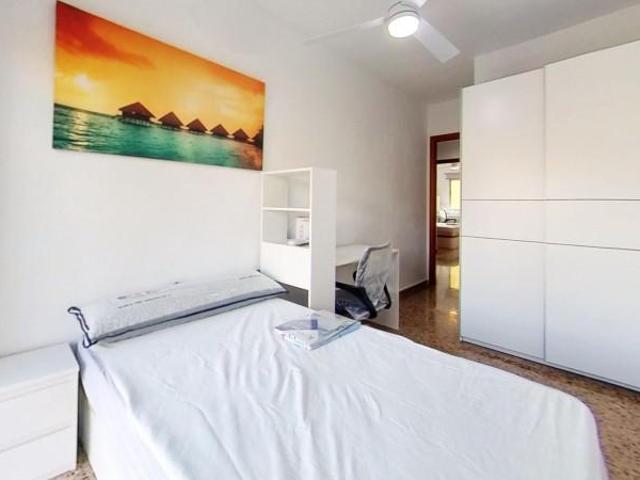 Habitación en alquiler en Valencia, L´Illa Perduda Isla Perdida