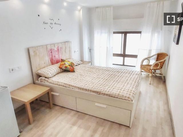 Habitación en alquiler en Vistafranca, Málaga