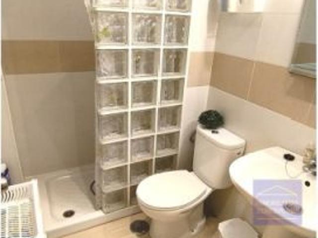 HABITACION EN ALQUILER PARA ESTUDIANTES. CURSO COMPLETO