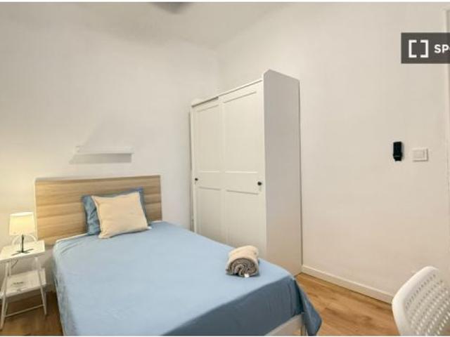 Habitación en apartamento compartido de 3 habitaciones en alquiler en San Diego