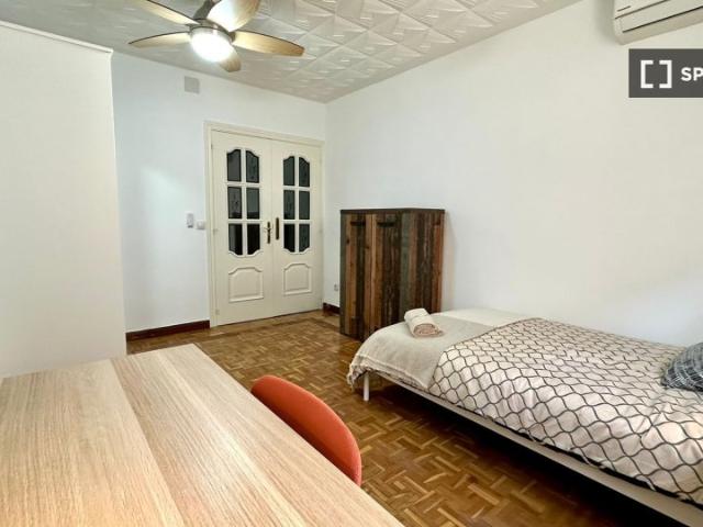 Habitación en apartamento compartido de 3 habitaciones en San Diego
