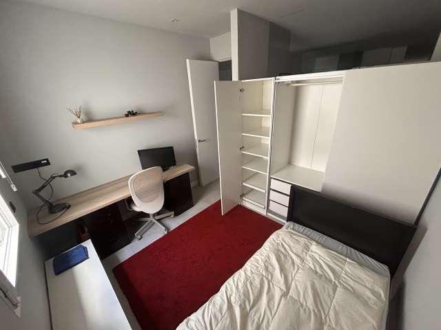 Habitación en apartamento compartido de 1 dormitorio, Casa de Campo