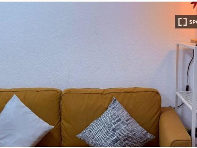 Habitación en apartamento compartido de 4 habitaciones en alquiler en San Diego perfecta para estudi