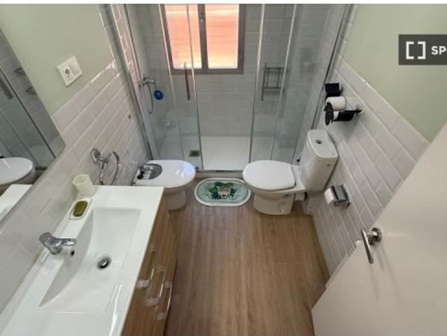 Habitación en apartamento compartido de 4 habitaciones en alquiler en San Diego perfecta para estudi