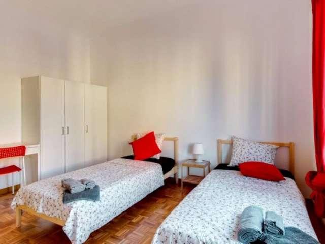 Habitación en apartamento de 10 habitaciones en el Eixample Esquerra, Barcelona